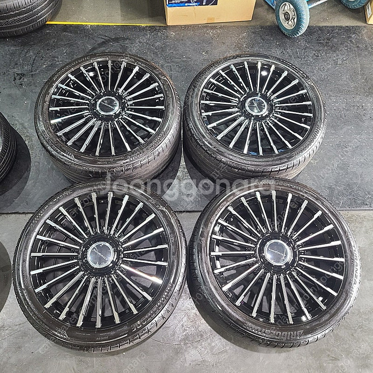 벤츠W223 S클래스 20인치 휠타이어 한대분 만소리 스타일 휠 255 40 20 브리지스톤 중고타이어--1